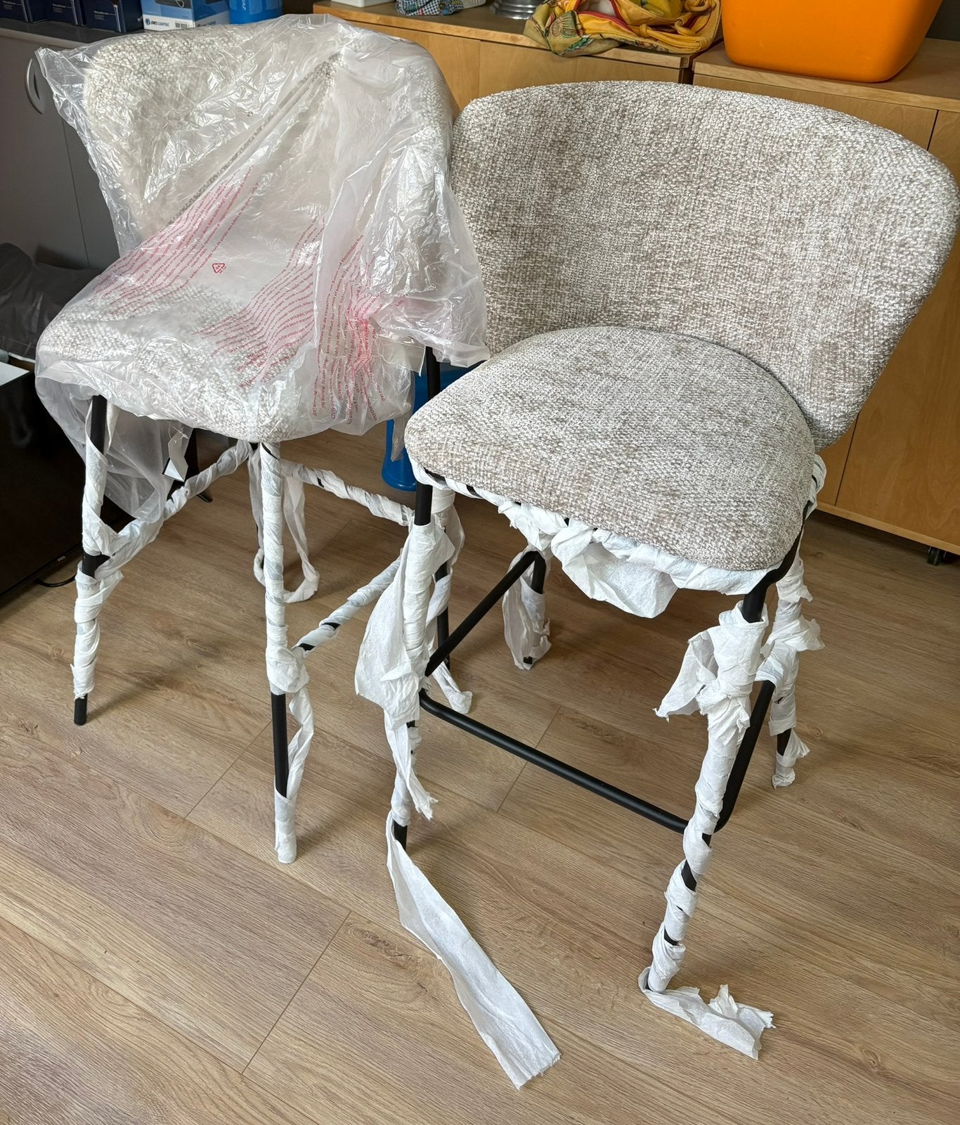 3x barkrukken kleur champagne/beige - Nieuw, 2 krukken, Ophalen of Verzenden, Nieuw, 60 tot 90 cm