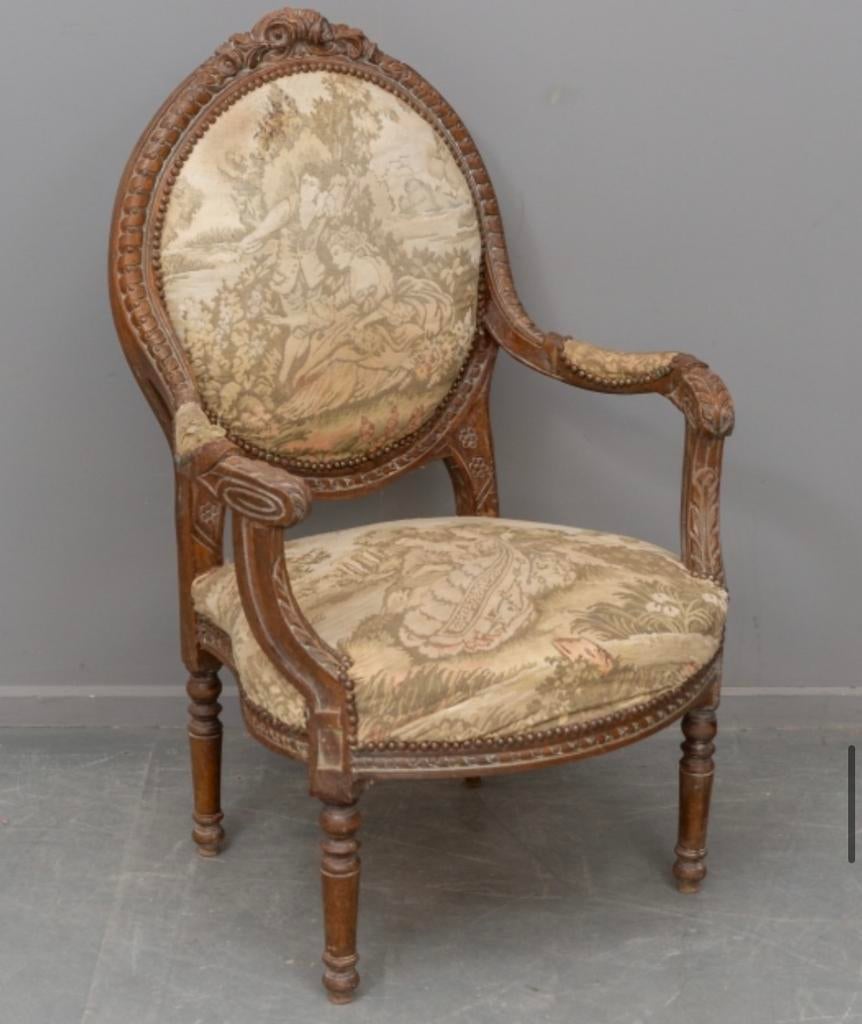 houten fauteuil met gesneden decor, 20e eeuw, Ophalen, Gebruikt, Nvt, Nvt