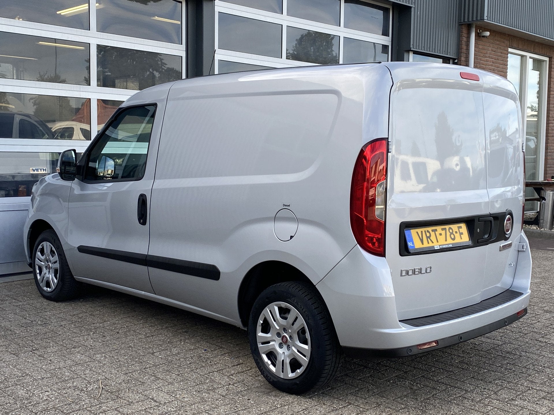 Fiat Doblò Cargo 1.3 MJ L1H1 SX Marge, Btw en Bpm vrij Airc, Auto's, Voorwielaandrijving, Stof, Gebruikt, Zwart