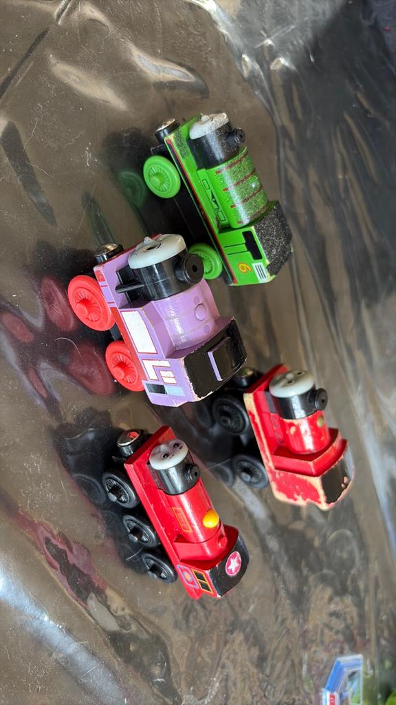 4 houten Thomas de Trein locomotiefjes, Ophalen of Verzenden, Gebruikt