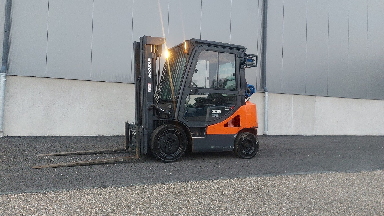 Doosan G25E LPG Heftruck - 2500 kg hefcapaciteit, Doosan, Heftruck, 2000 tot 3000 kg, Ophalen