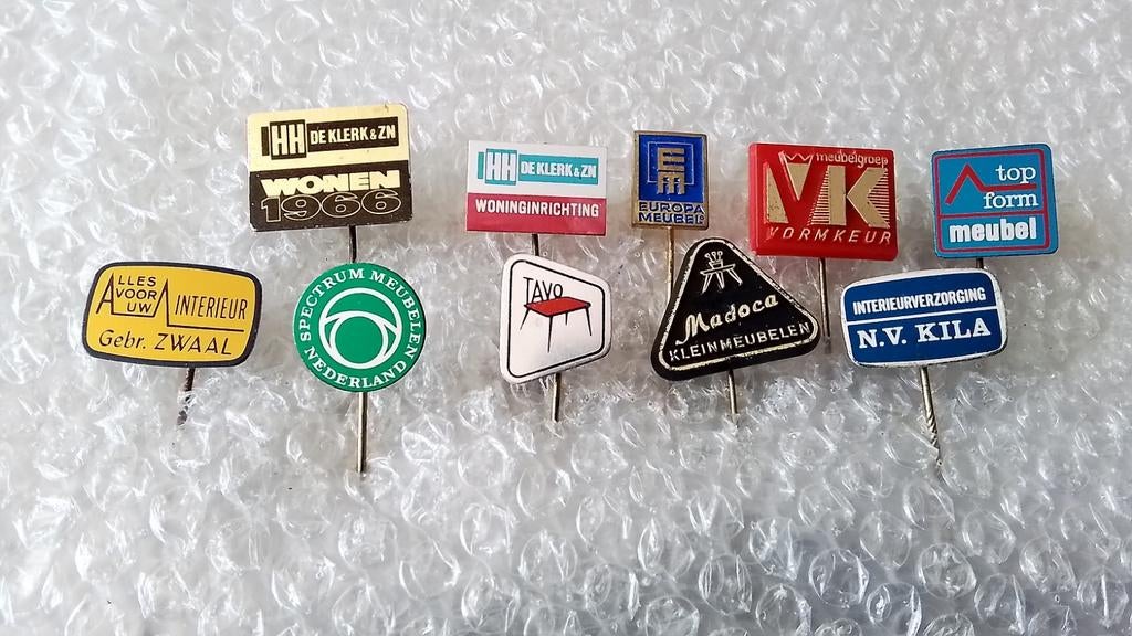 10 verschillende speldjes meubel zaken, Verzamelen, Ophalen of Verzenden, Zo goed als nieuw, Overige onderwerpen