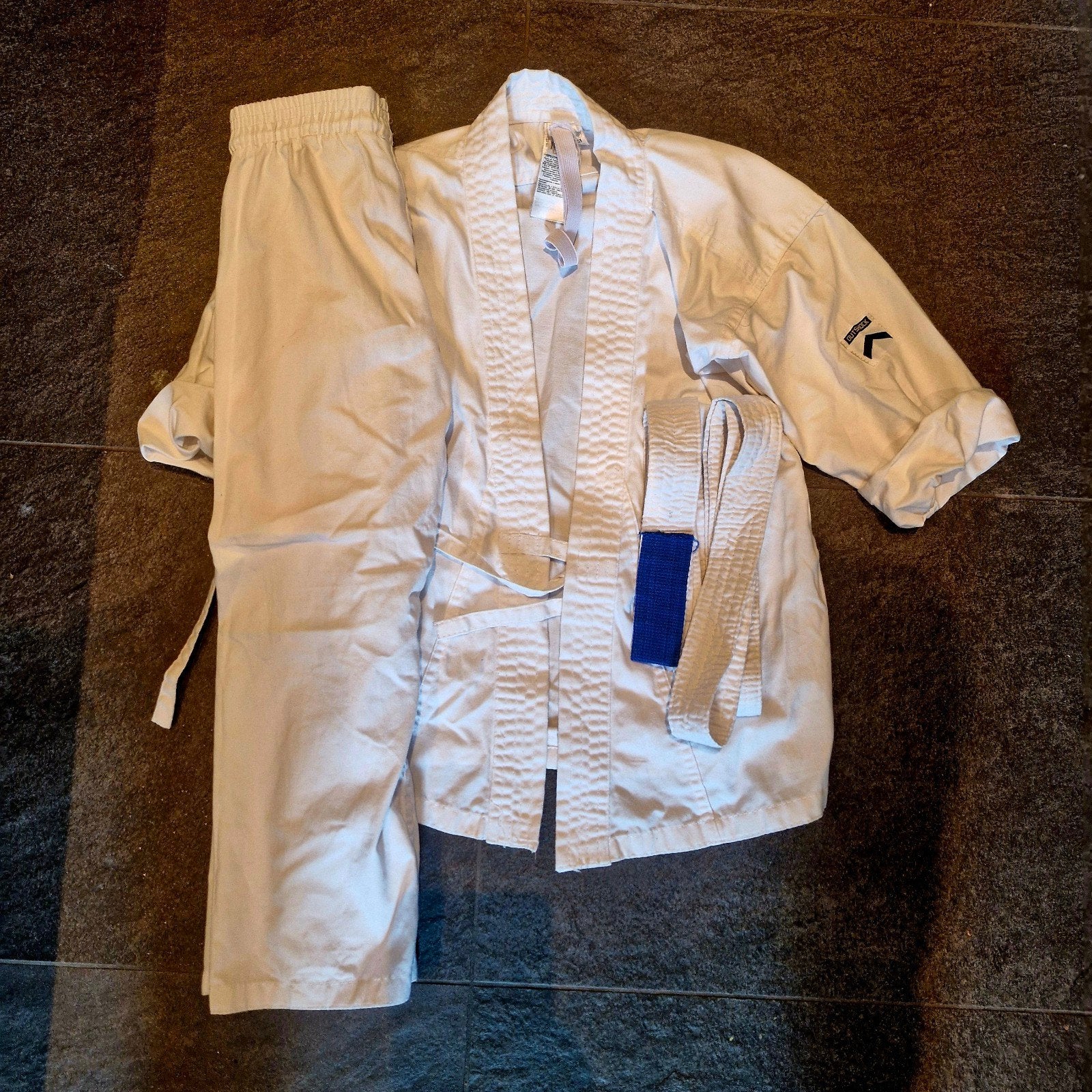 Decathlon vechtsport judo karate pak maat 120 (incl. band), Sport en Fitness, Vechtsporten en Zelfverdediging, Ophalen of Verzenden
