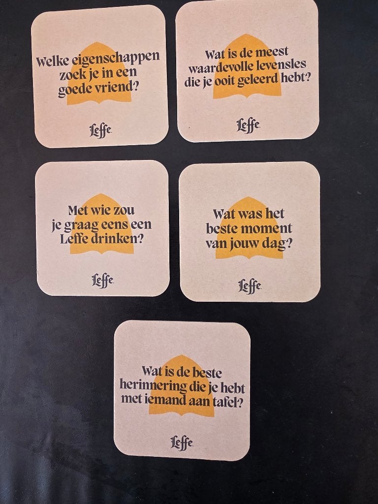 Bierviltjes Met diverse teksten, Ophalen of Verzenden, Zo goed als nieuw, Viltje(s), Leffe