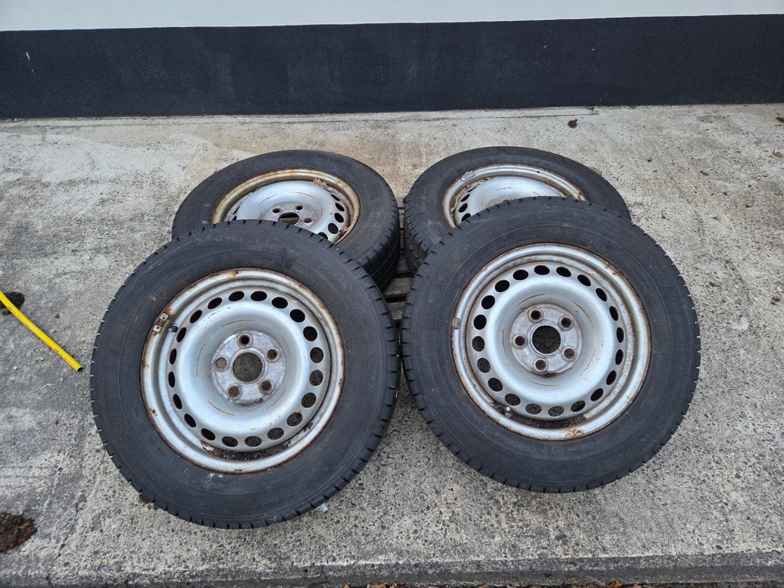 Goodyear Vector 4Seasons 215/65R16C op stalen velg, 16 inch, Banden en Velgen, Ophalen of Verzenden, All Season