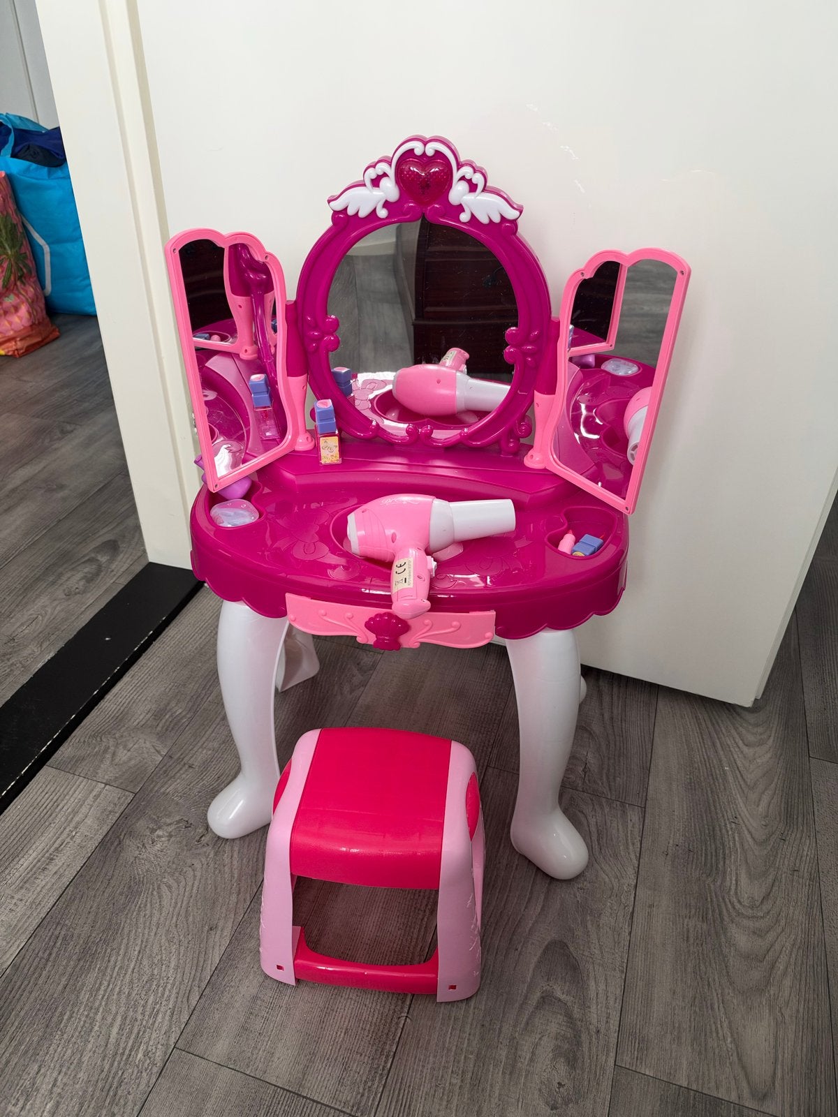 Roze kaptafel met krukje, Ophalen, Zo goed als nieuw, Meisje