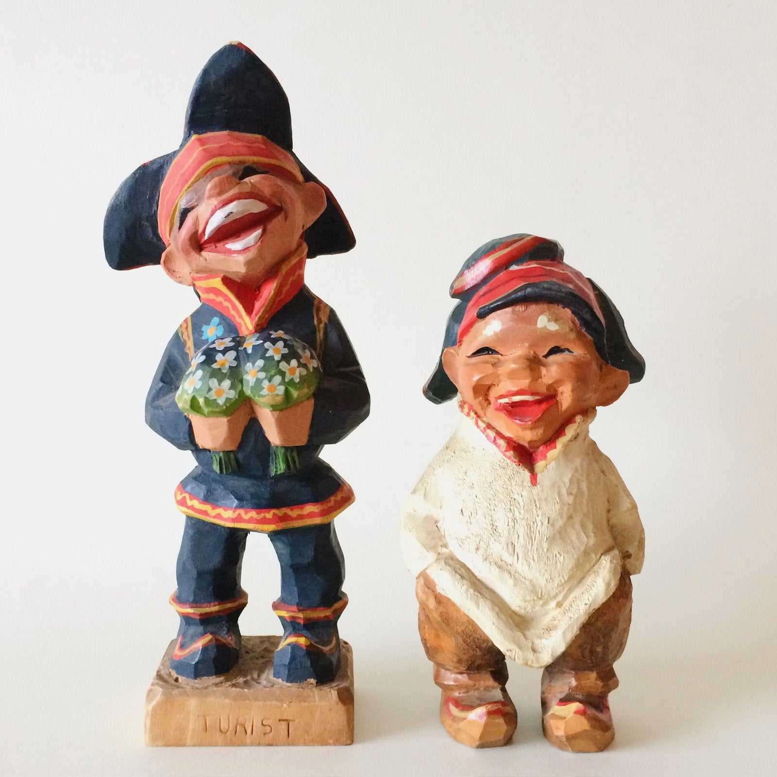 Handgesneden Houten Noorse Trol of Sami Beeldjes Henning, Antiek en Kunst, Ophalen