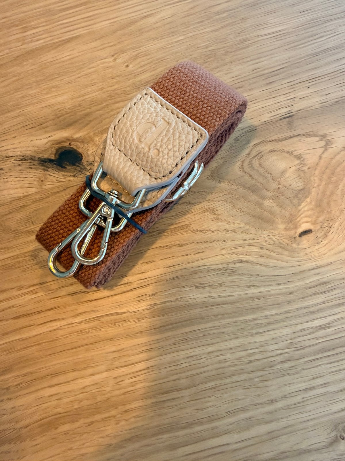 Dutchies Telefoonhoesje Strap Koord - Bruin, Ophalen of Verzenden, Nieuw, Bruin, Overige merken