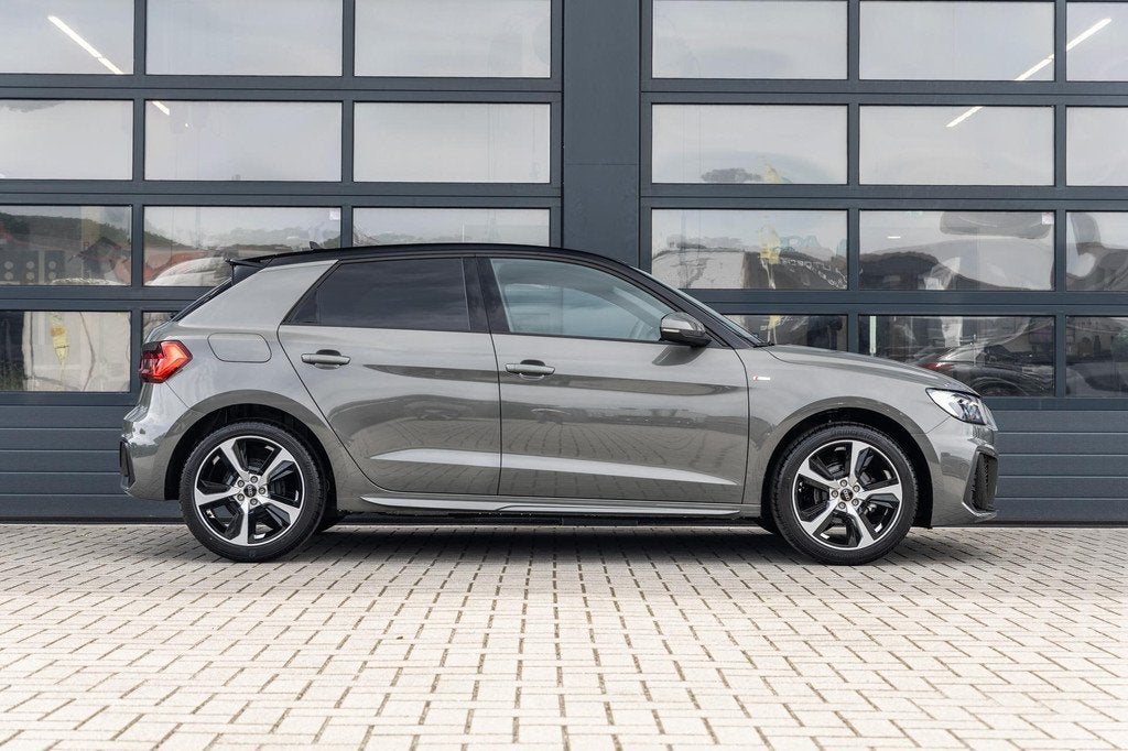 Audi A1 Sportback 25 TFSI 95pk DSG S edition | Stoelverwarmi, Auto's, Audi, 12 maanden, A1, 95 pk, Leder en Stof