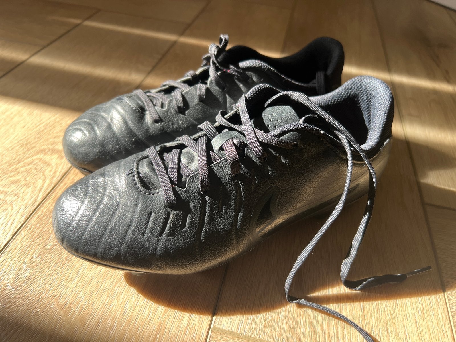 Nike Voetbalschoenen - Zwart 36,5, Maat XS of kleiner, Ophalen of Verzenden, Gebruikt, Schoenen