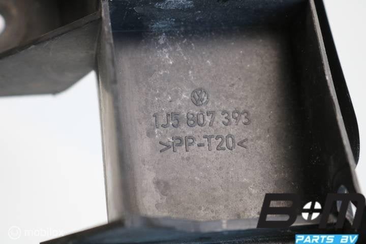 Bumpergeleider links achter VW Bora 1J5807393, Gebruikt