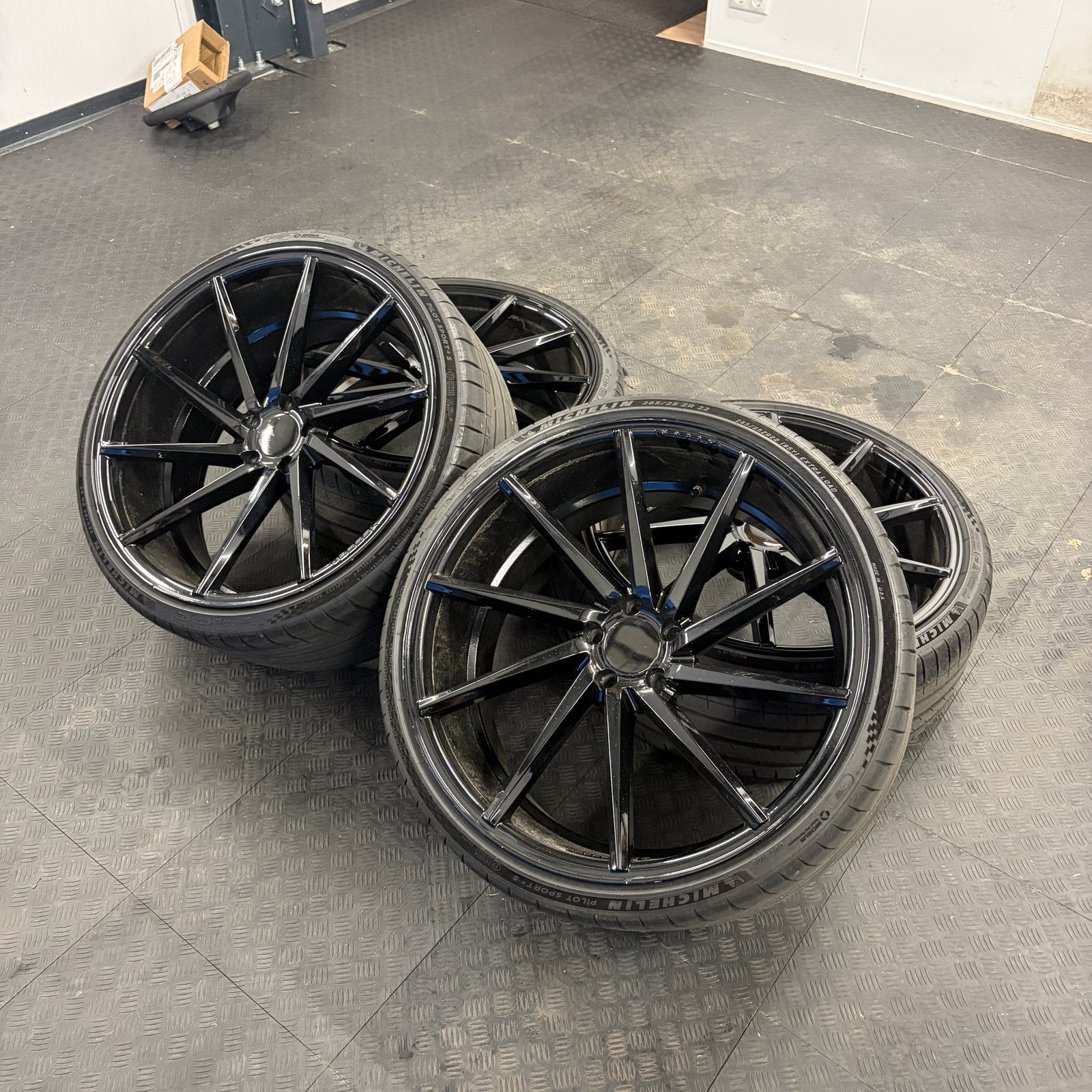 Vossen CV-T 22’ inch 5x112 BMW Mercedes etc ZWART Michelin, Auto-onderdelen, Banden en Velgen, Ophalen, Gebruikt, Velg(en), 285 mm