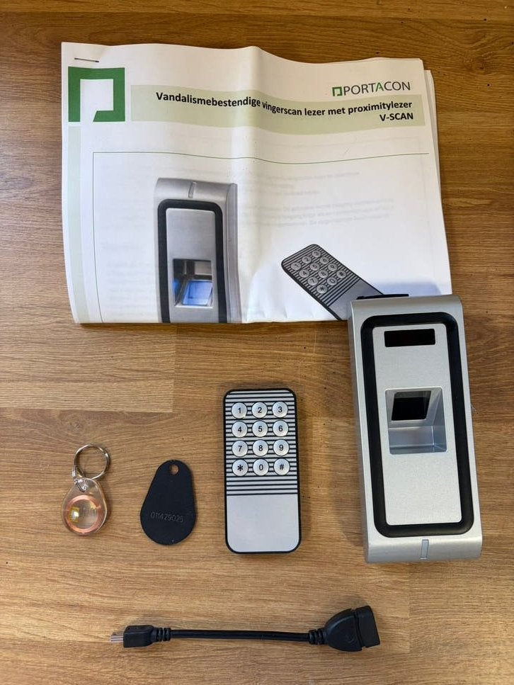 Portacon V-SCAN vingerscan lezer + RFID taglezer, Doe-het-zelf en Verbouw, Ophalen of Verzenden, Zo goed als nieuw, Compleet systeem