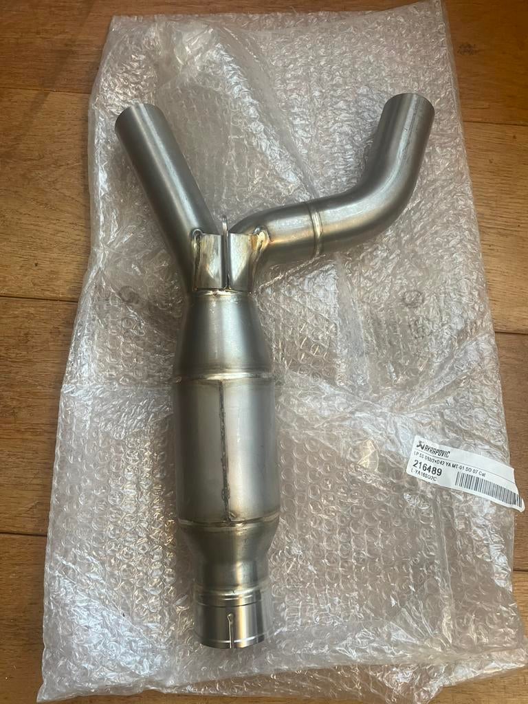Y stuk Akrapovic MT01, Ophalen, Nieuw