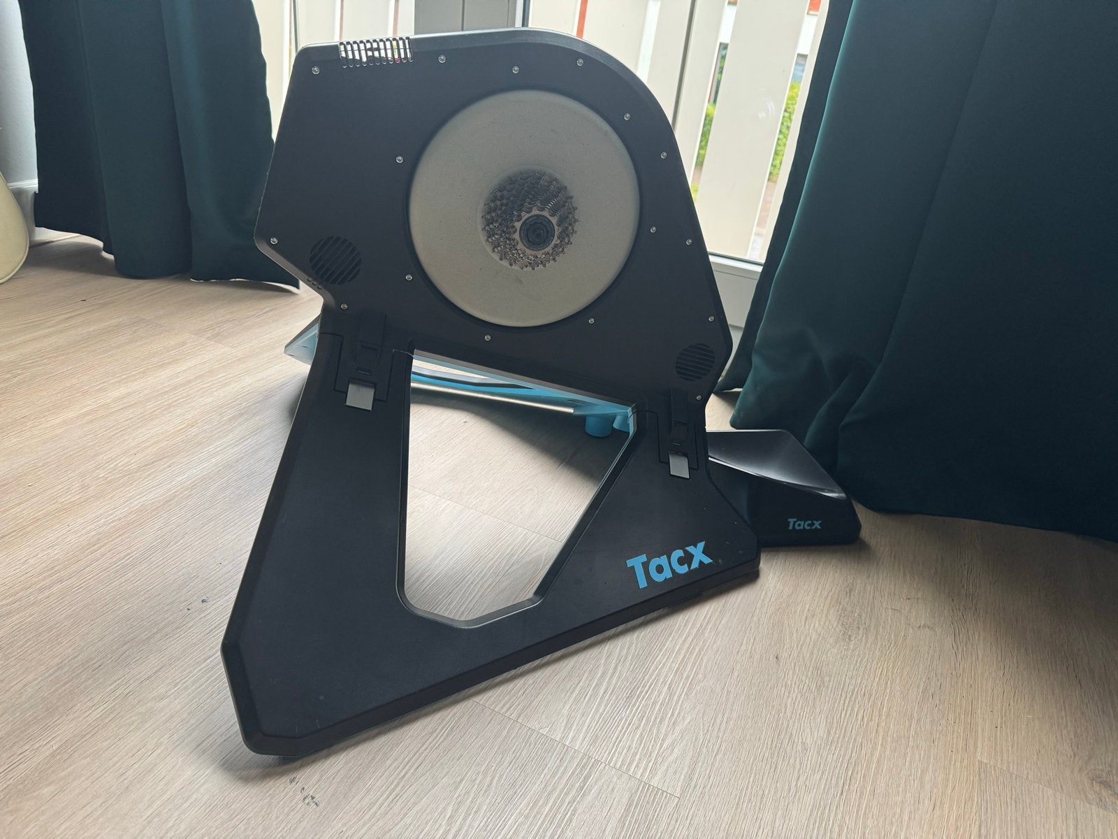 Tacx Neo 2 Smart fietstrainer, Sport en Fitness, Wielrennen, Ophalen, Zo goed als nieuw, Overige typen