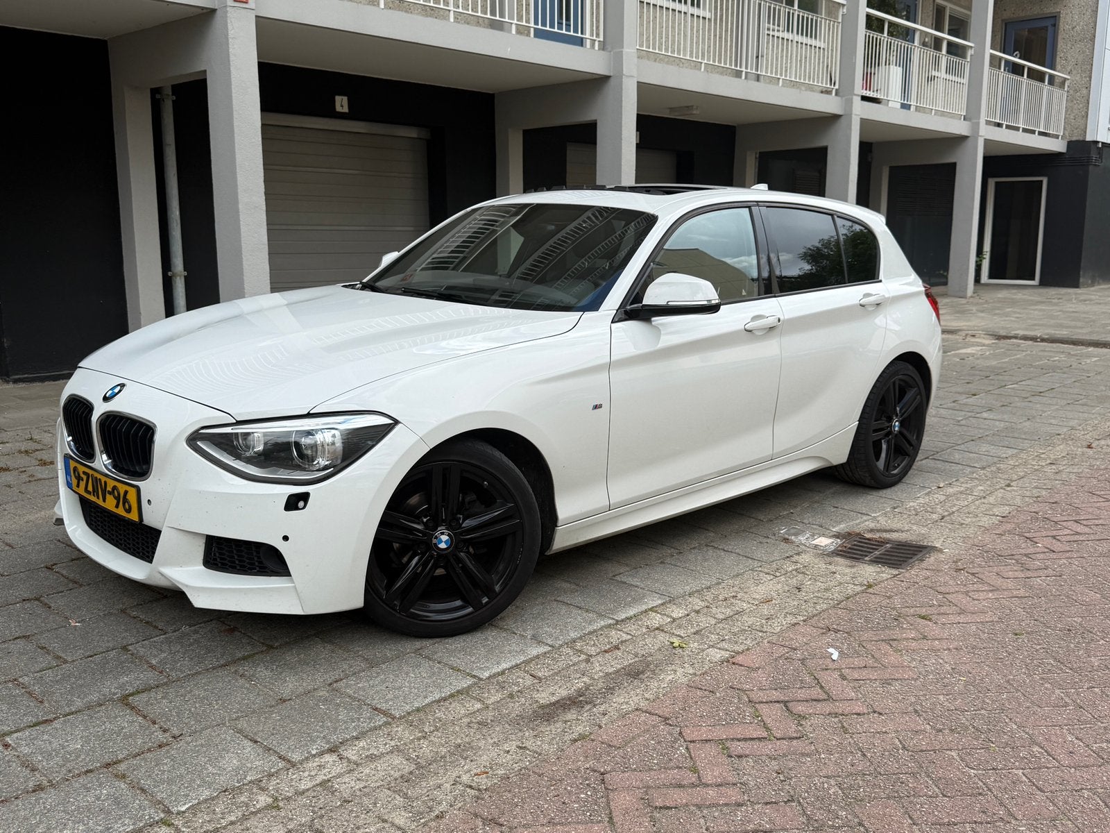 BMW 1-Serie 114I 2015 M-Pakket Schuifdak, 1-Serie, Achterwielaandrijving, 4 cilinders, Wit
