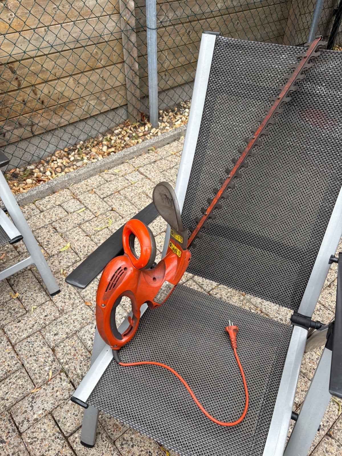 GOED WERKENDE HEGGENSCHAAR. T.E.A.B., Ophalen, Gebruikt, Elektrisch