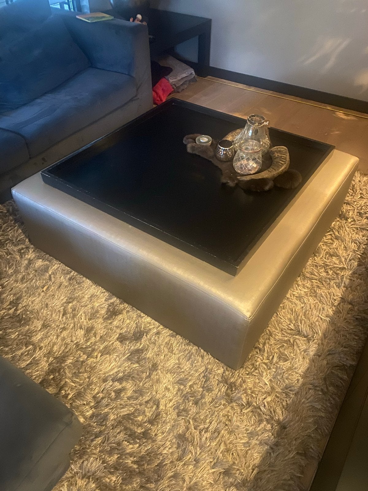 Moderne poef/salontafel met dienblad, Ophalen, Overige materialen, 50 tot 100 cm, 100 tot 150 cm