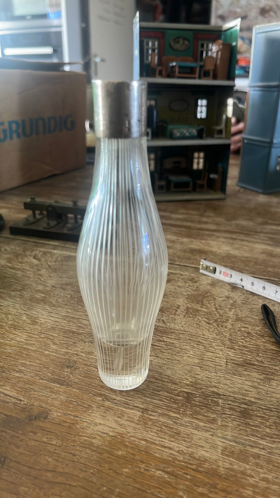 Johann Beck, Schwäbisch Gmünd vaasje 16cm hoog, Antiek en Kunst, Antiek | Glas en Kristal, Ophalen of Verzenden