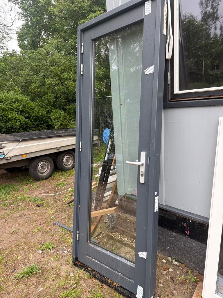 Nieuwe Buitendeur met Glas - Antracietgrijs gegrond, Ophalen, 80 tot 100 cm, Nieuw, 200 tot 215 cm