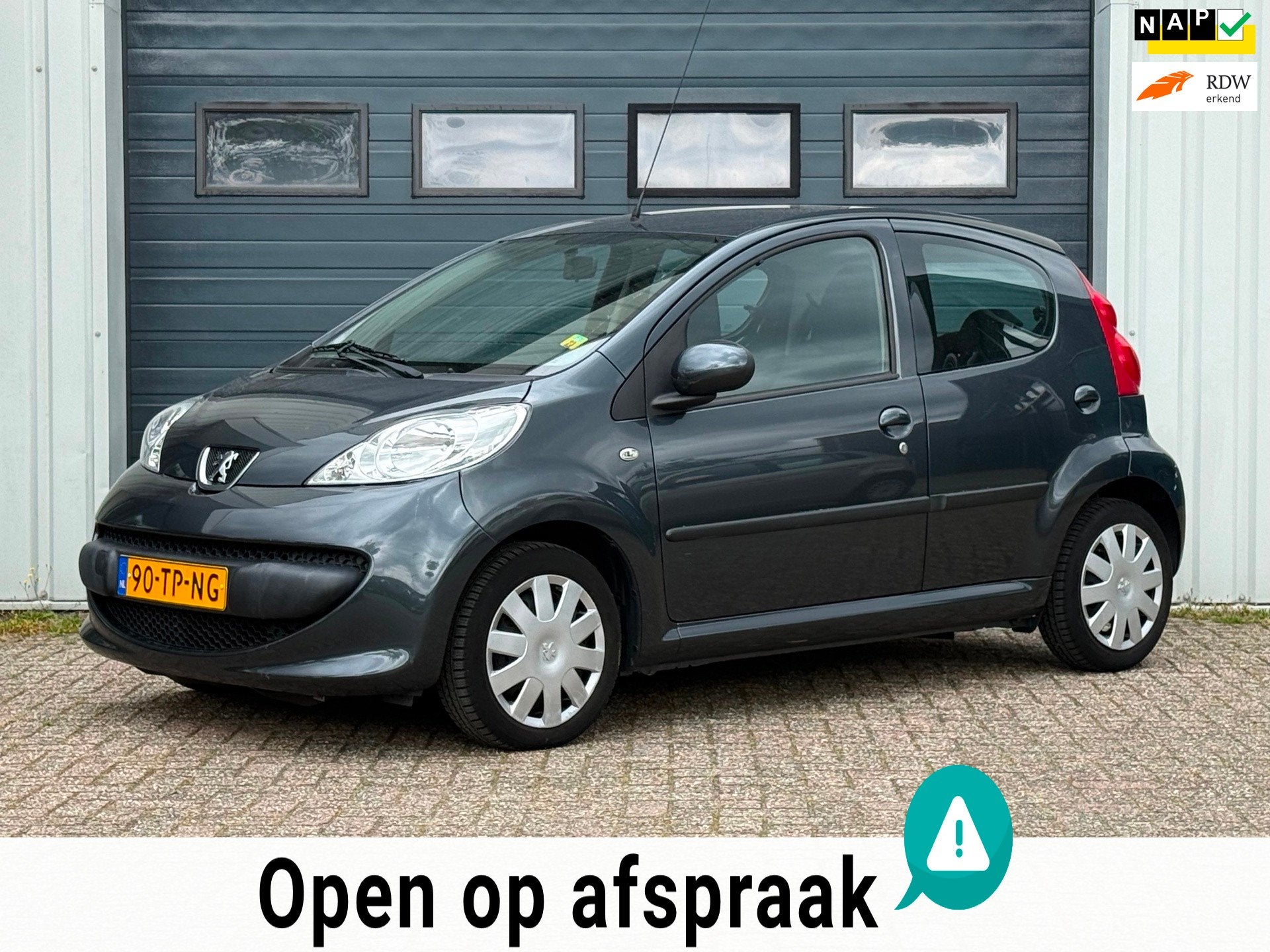 Peugeot 107 1.0-12V XS 5-deurs AUTOMAAT / AIRCO / NAP, Auto's, Gebruikt, 4 stoelen, 68 pk, Origineel Nederlands