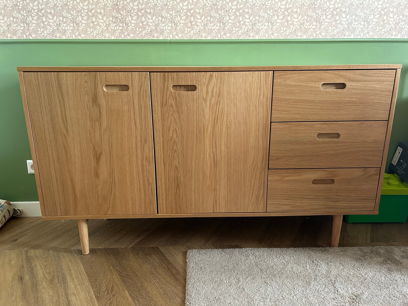 Eiken fineer dressoir met lades en deuren Jysk, Ophalen, 150 tot 200 cm, Eikenhout, Zo goed als nieuw