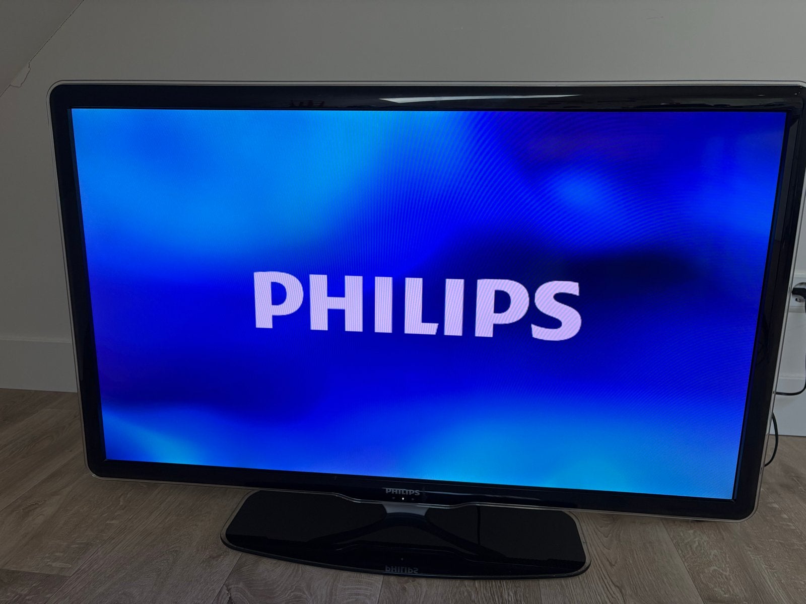 Philips TV 40 inch Full HD LCD met stroomkabel, Ophalen, Philips, LCD, Zo goed als nieuw