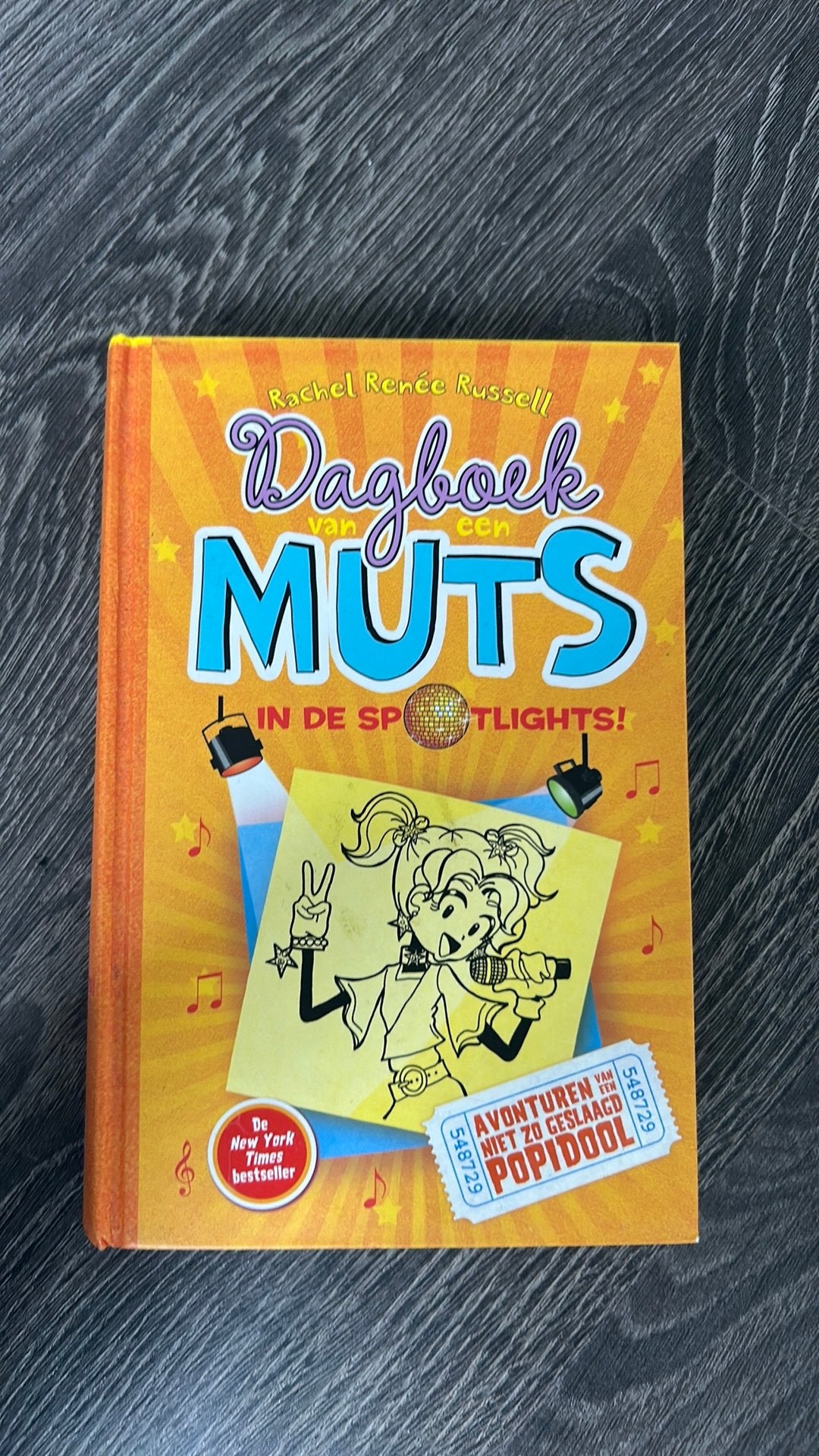Dagboek van een muts deel 3, Ophalen, Zo goed als nieuw
