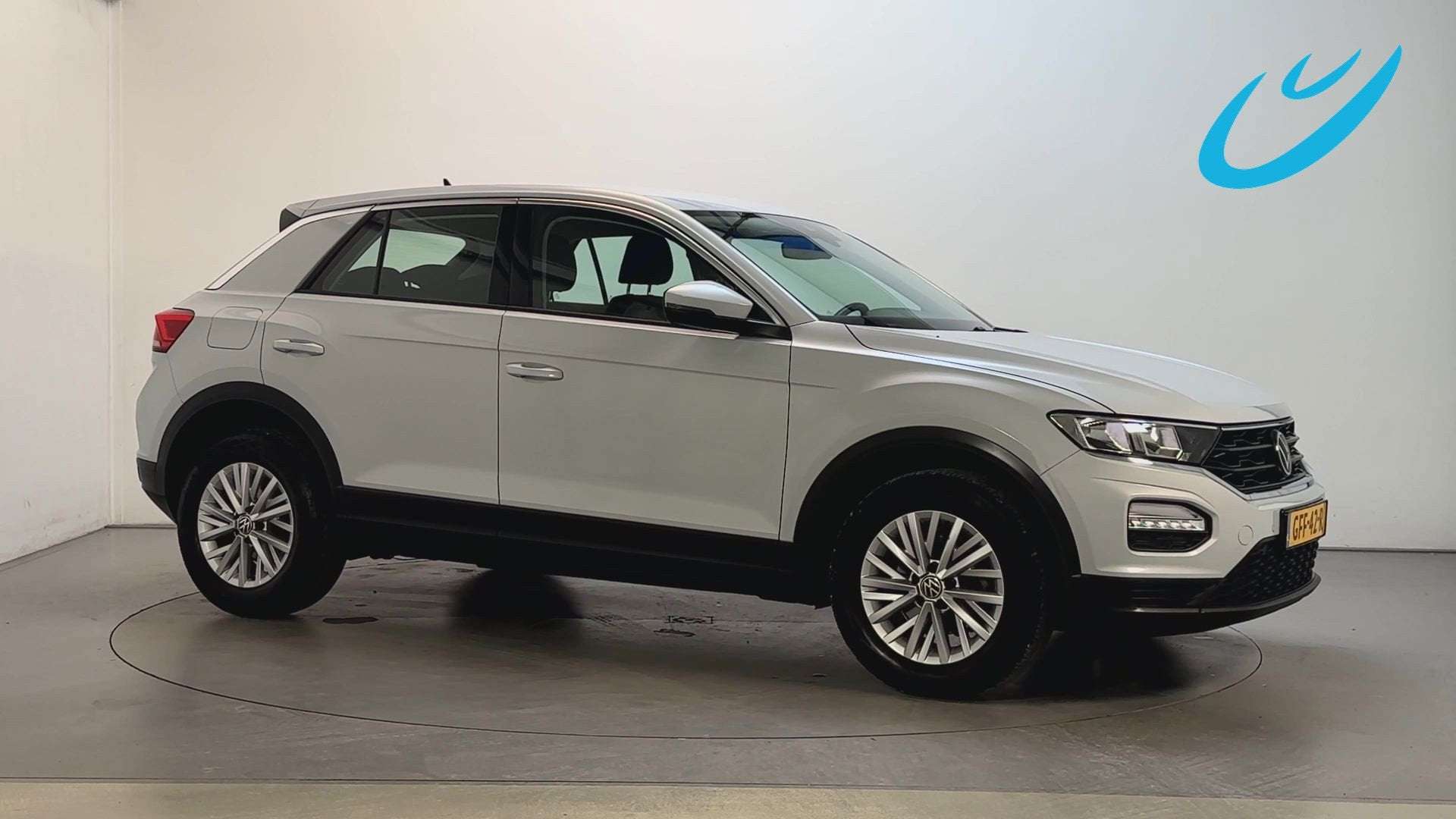 Volkswagen T-Roc 1.0 TSI Style Navigatie Parkeersensoren DAB, Auto's, Volkswagen, Voorwielaandrijving, Stof, Gebruikt, Wit