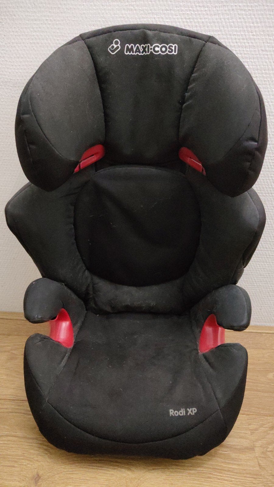 Foto 2 van Maxi-Cosi Rodi XP autostoel - Zwart