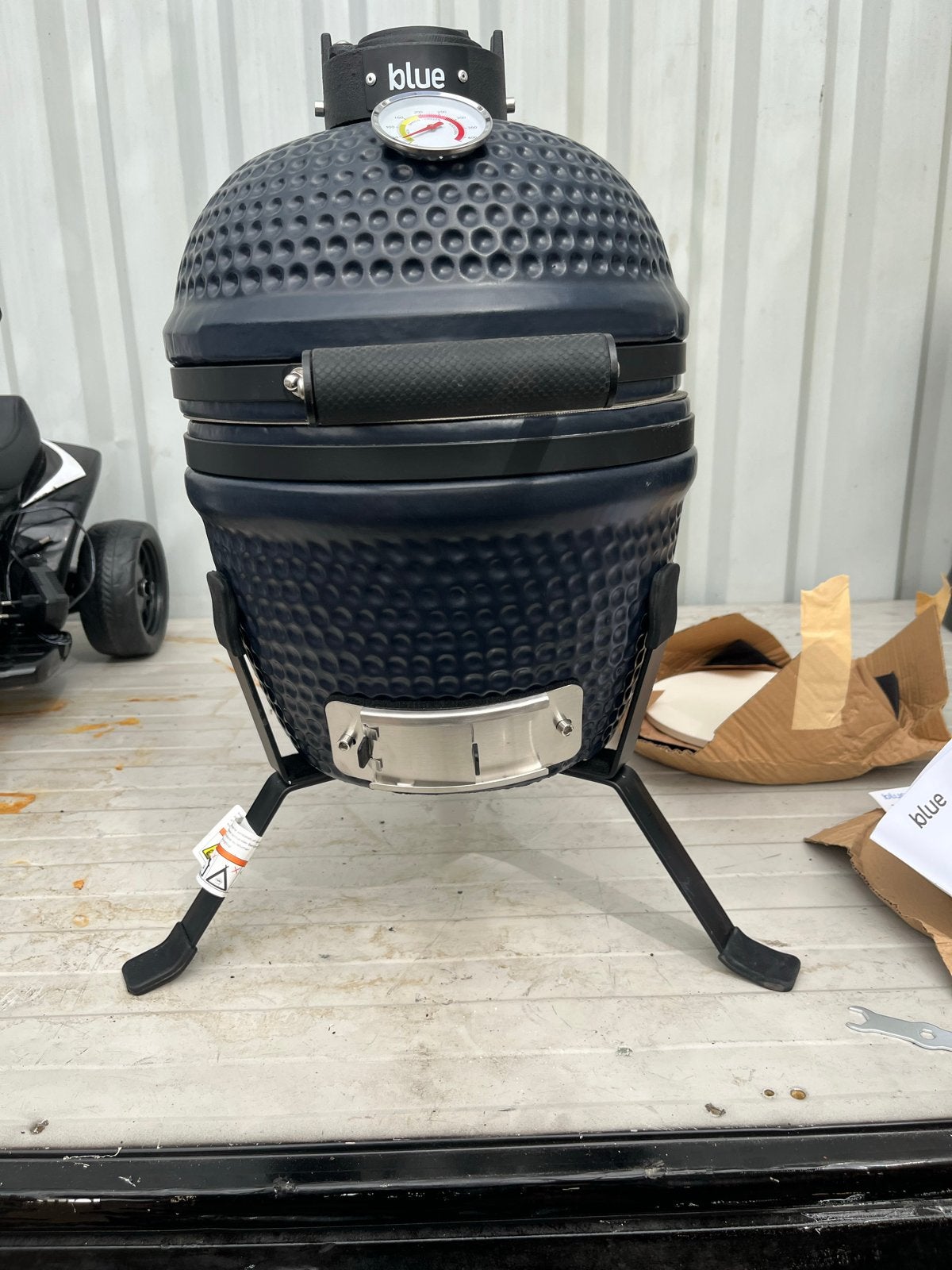 Blue Kamado BBQ - Compacte Keramische Grill, Ophalen, Zo goed als nieuw