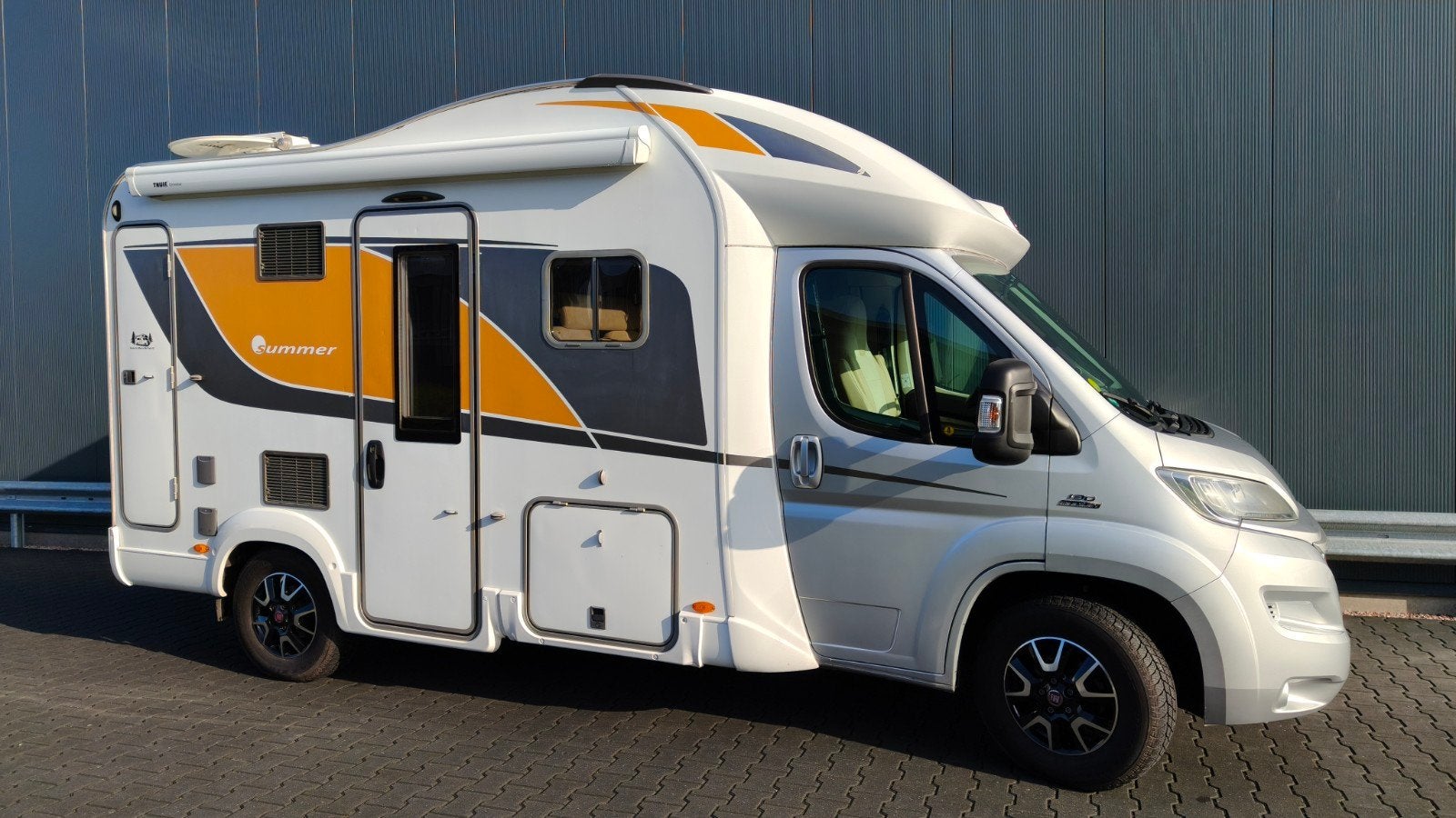 Camper Bürstner Ixeo Time IT 590 2017 Compact Euro5 hefbed, Ringverwarming, Fiat, 7 tot 12 maanden geleden, Tot en met 3
