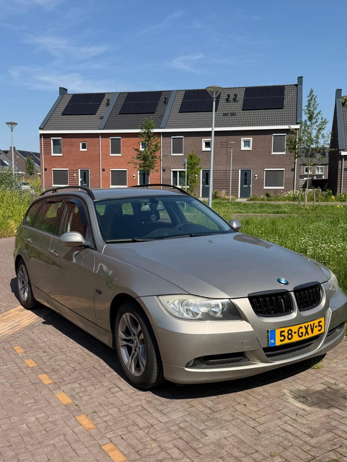 BMW 3-Serie 2.0 318 I Touring 105KW AUT 2008 Beige, Automaat, 1995 cc, 4 cilinders, 150 pk