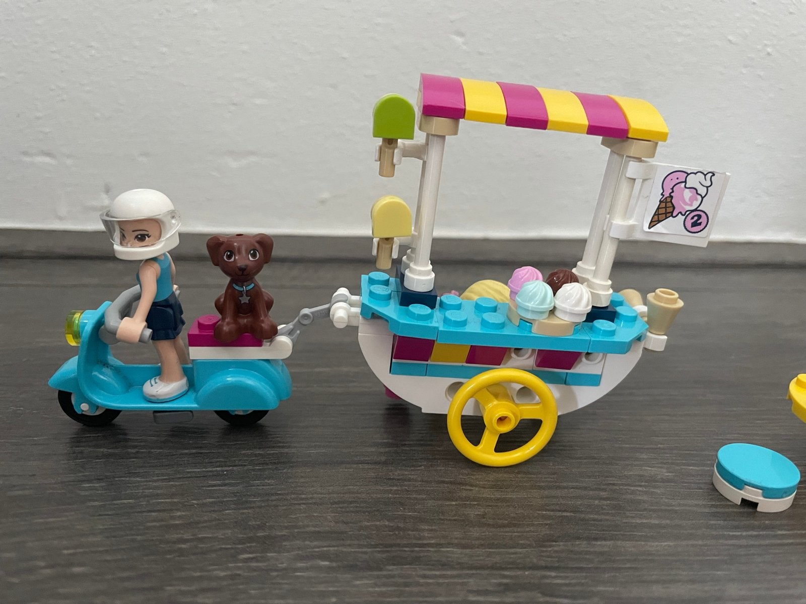 Lego Friends 41389 IJskar met scooter en hondje, Lego, Friends, Ophalen of Verzenden, Zo goed als nieuw