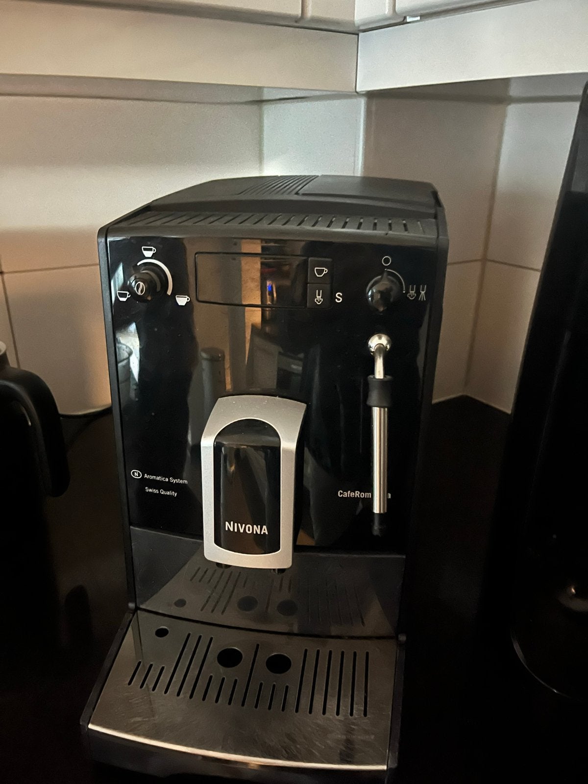 Nivona CafeRomatica koffiemachine - defect, voor onderdelen, Stoompijpje, Koffiemachine, Niet werkend, Koffiebonen