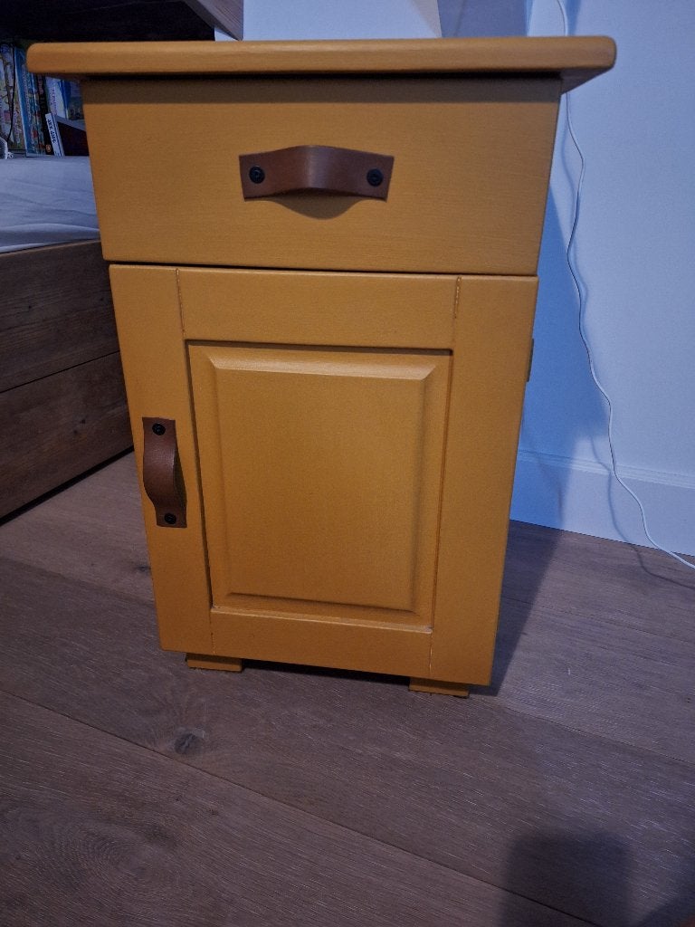 Nachtkastje, Ophalen, Gebruikt, Minder dan 45 cm, 55 tot 70 cm