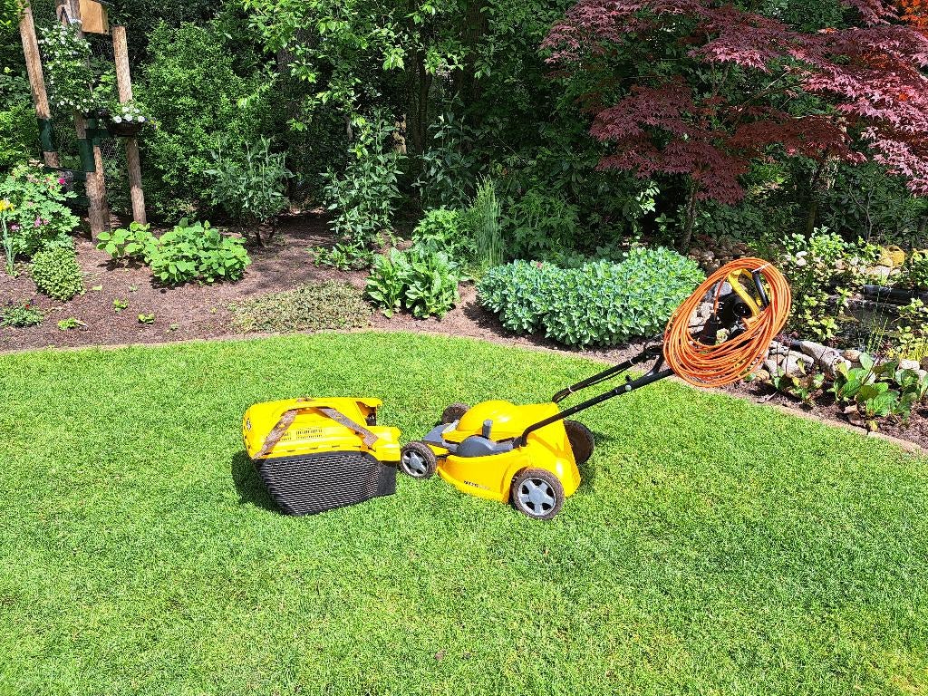 Electrische gras machine Stigma SPL 410 met verlengsnoer., Tuin en Terras, Grasmaaiers, Ophalen, Cirkelmaaier, Gebruikt, Elektrische grasmaaier