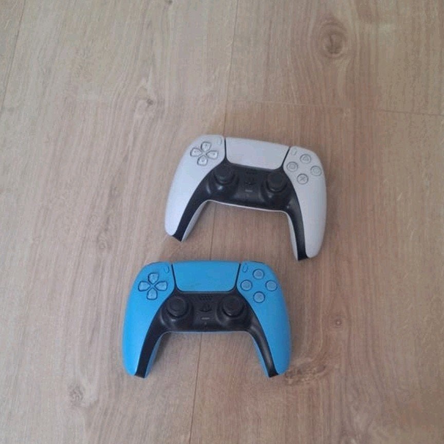 PS5 DualSense Controllers - Wit en Blauw, Spelcomputers en Games, Games | Sony PlayStation 5, Ophalen of Verzenden