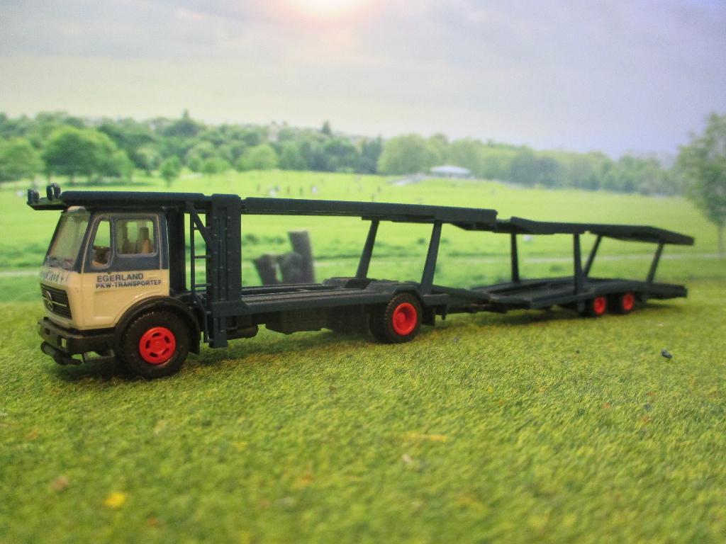 Mercedes Benz NG - Herpa Egerland Autotransporter, Hobby en Vrije tijd, Modelauto's | 1:87, Ophalen of Verzenden, Gebruikt, Bus of Vrachtwagen