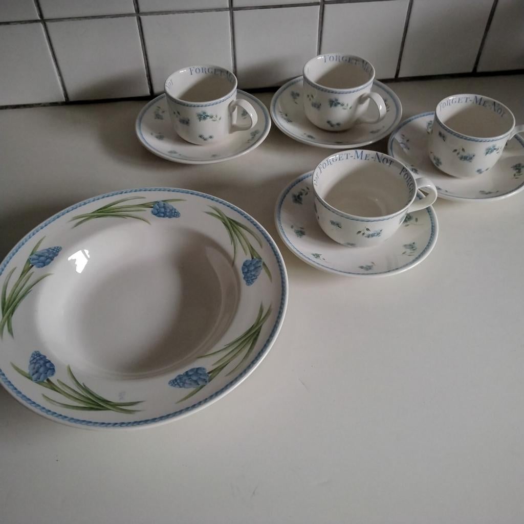 Marjolein bastin libelle:7 koffie/ 1theekop  en schotels enz, Ophalen of Verzenden, Zo goed als nieuw, Overige stijlen, Kop(pen) en/of Schotel(s)