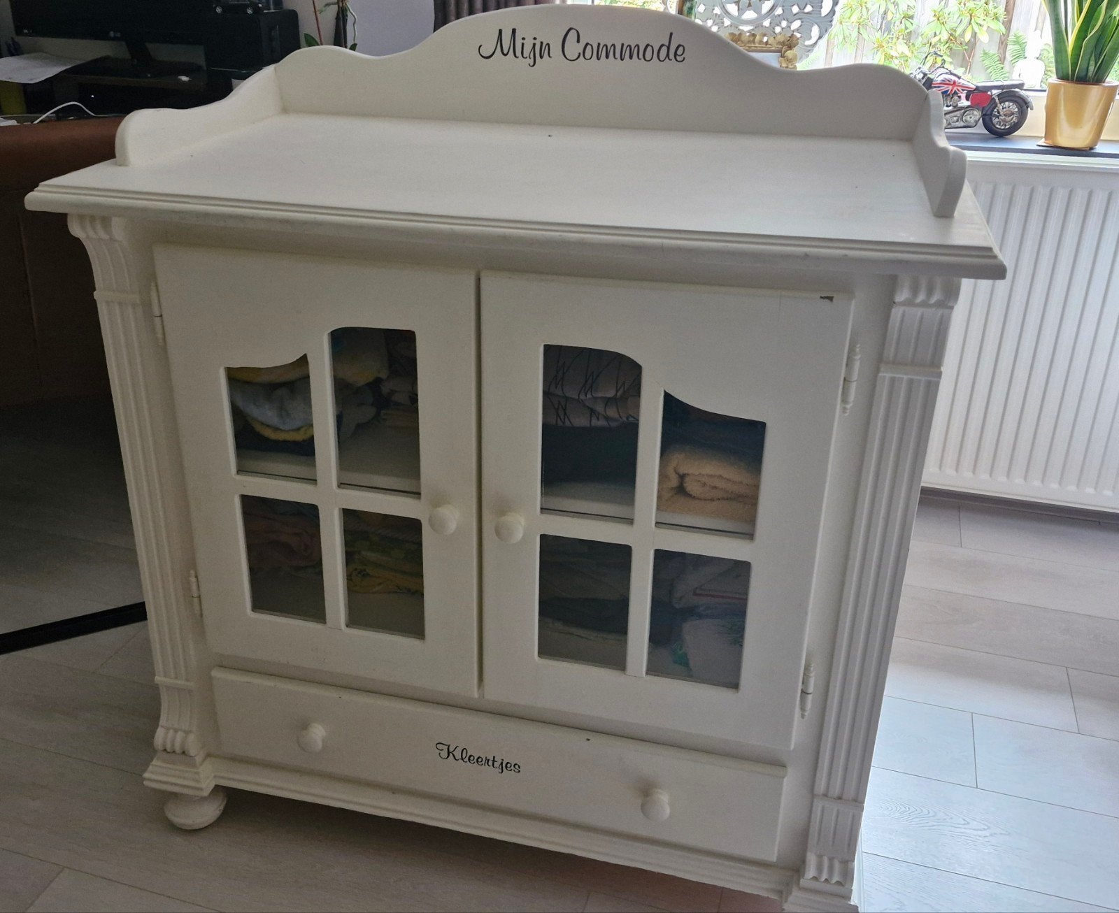 Commode kast, Ophalen