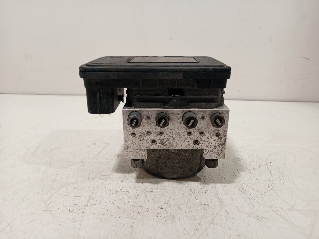 Abs pomp Peugeot 208, Onderdelen@venauto.nl, Van der Ven Autorecycling B.V., Gebruikt, Ettenseweg 76, 4706 PB Roosendaal, The Netherlands