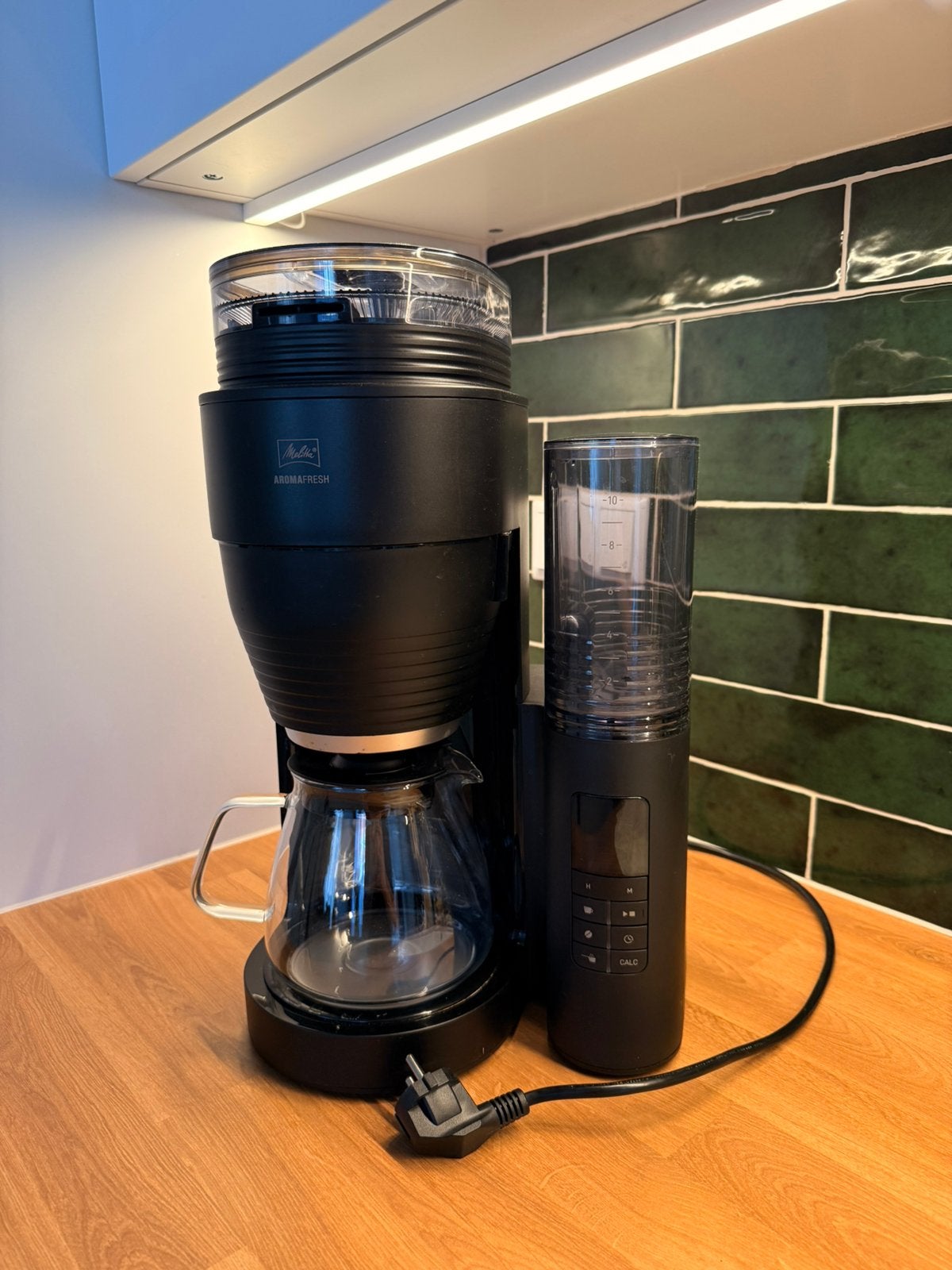 Koffiezetapparaat met ingebouwde koffiemolen, Ophalen, 10 kopjes of meer, Koffiemachine, Koffiebonen
