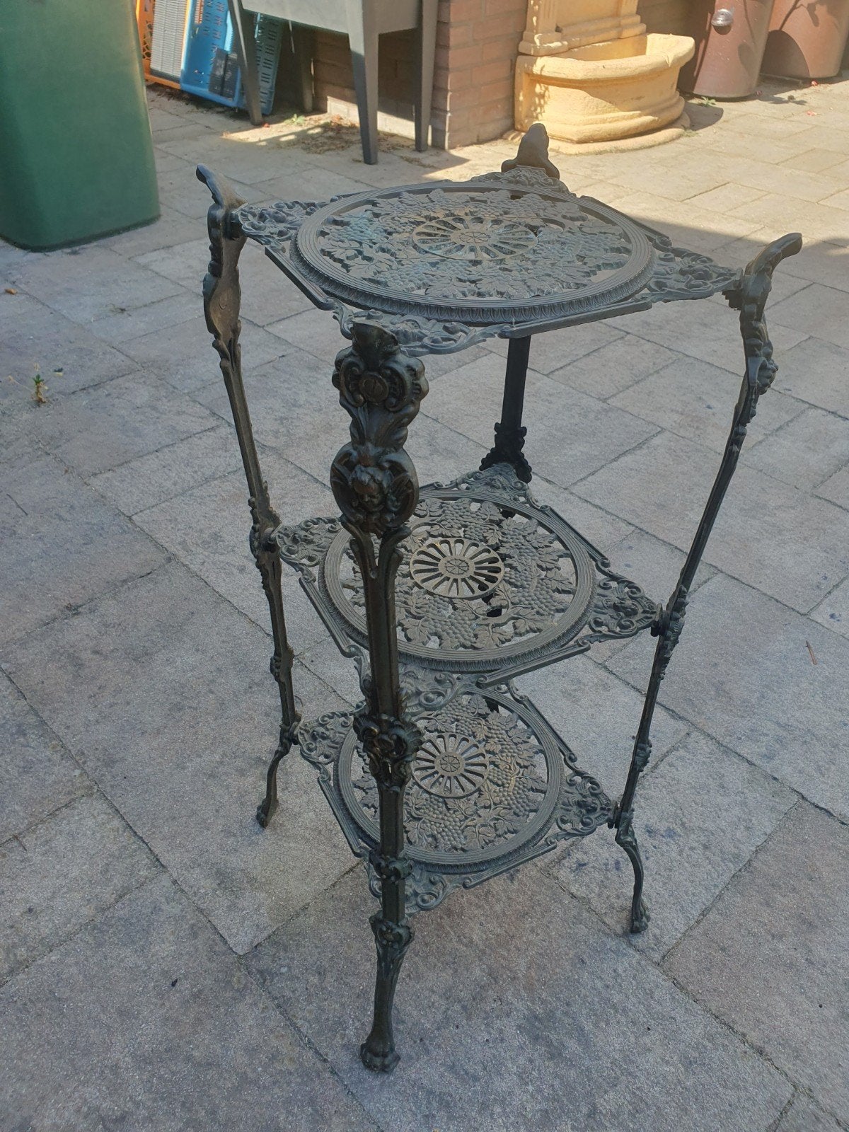 Art nouveaux messing plantenstandaard met 3 niveaus, Antiek en Kunst, Curiosa en Brocante, Ophalen