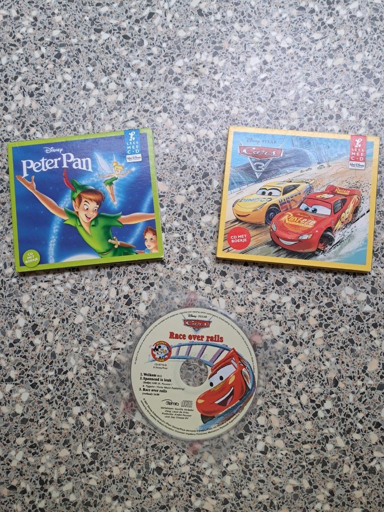 Disney CD met boekje,  Peter Pan en Cars, Ophalen of Verzenden, Zo goed als nieuw, Verhaal of Sprookje, 3 tot 5 jaar