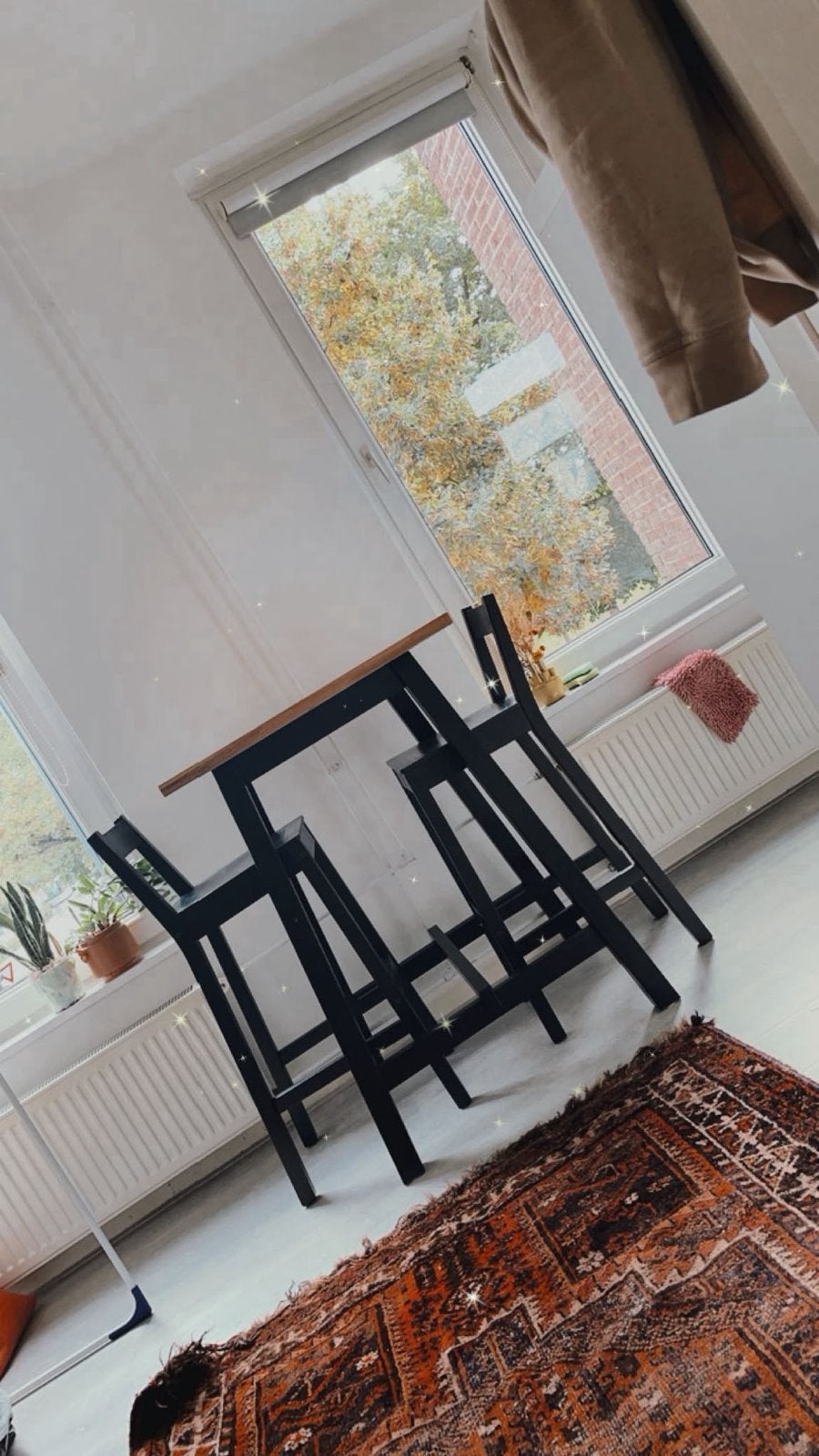IKEA Bartafel met 2 barkrukken - Zwart/Hout, Gebruikt, 100 tot 150 cm, Vierkant, Tot twee personen