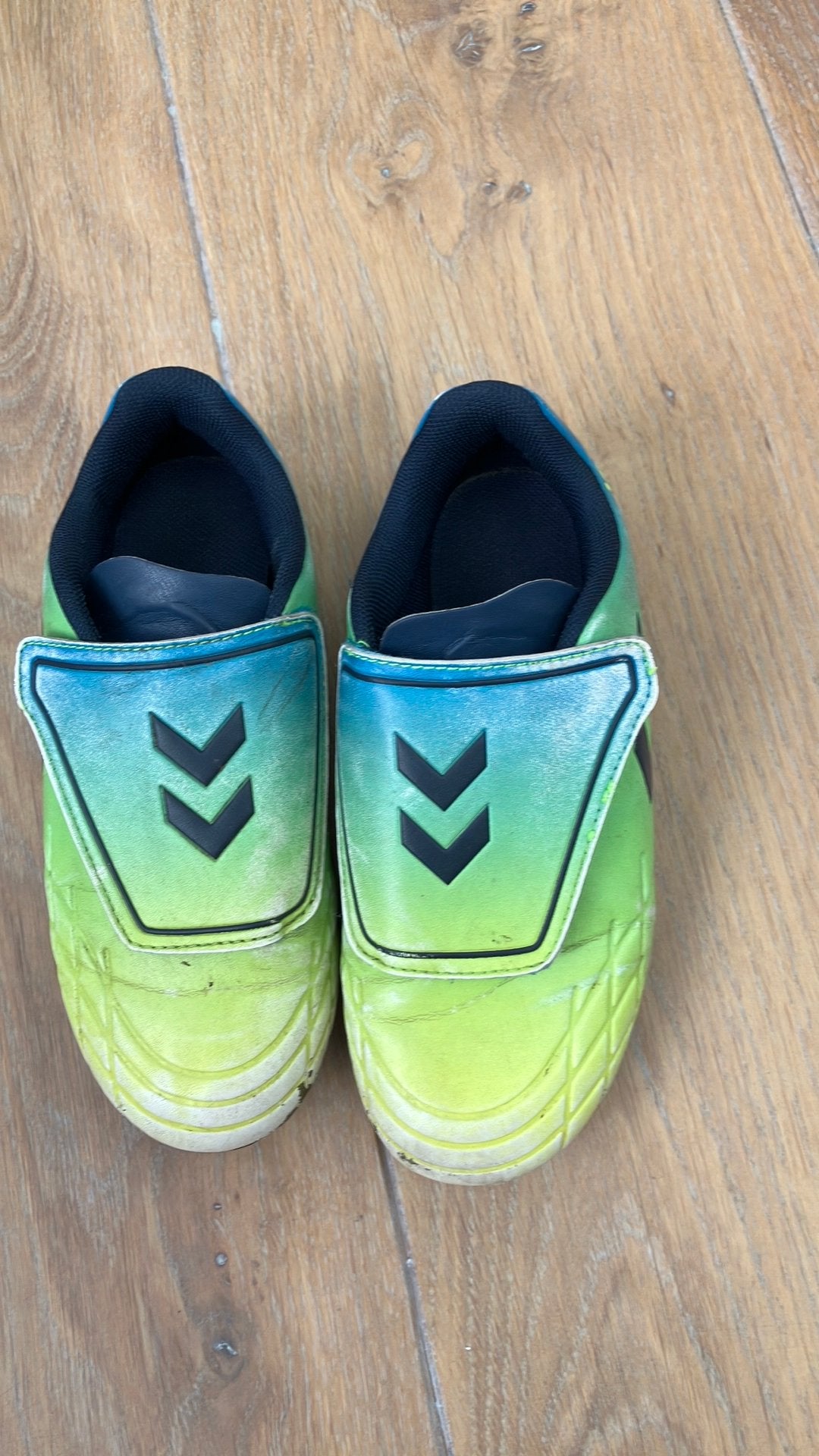 Hummel voetbalschoenen, Maat XS of kleiner, Schoenen, Ophalen of Verzenden, Zo goed als nieuw