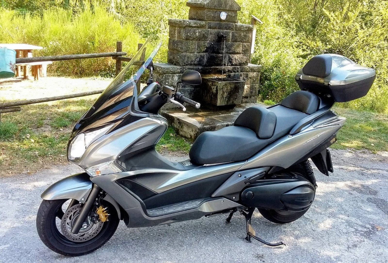 Honda SW-T600 Silverwing ABS 2012, Motoren, Occasion, Motorrijbewijs A, Particulier, ABS