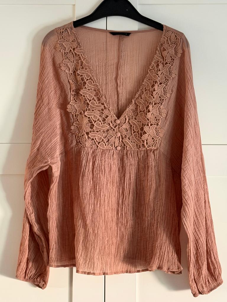 Zara Roze blouse met kanten details maat L, Ophalen of Verzenden, Zo goed als nieuw, Maat 42/44 (L), Roze