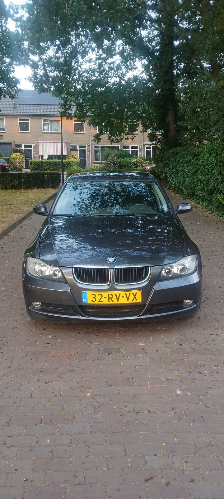 BMW 3-Serie 2.0 I 318 AUT 2005 Grijs, Achterwielaandrijving, 1995 cc, 4 cilinders, 129 pk
